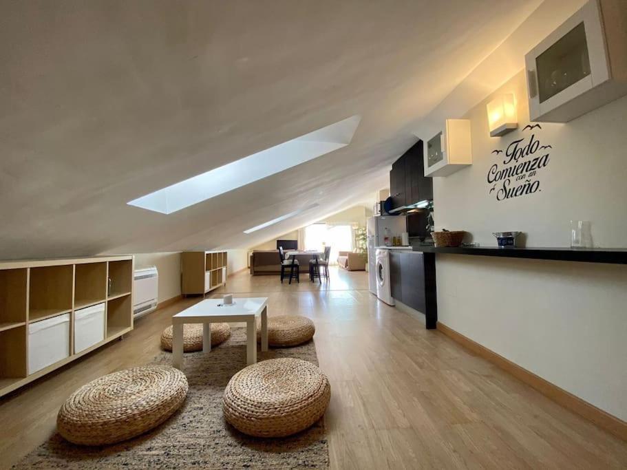 Exclusive Beachfront Penthouse Альмаяте-Альто Экстерьер фото